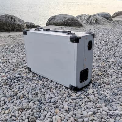 7U Eurorack Case Powered, 84 or 104hp, patched resealable modular synth image 7