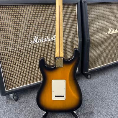 Fender 50th Anniversary American Deluxe Stratocaster 2004 - Sunburst image 9
