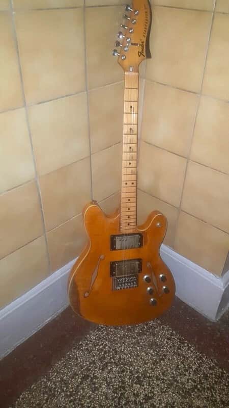Fender STARCASTER