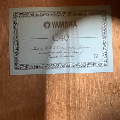 Yamaha C40 Classical Acoustic Guitar image 21