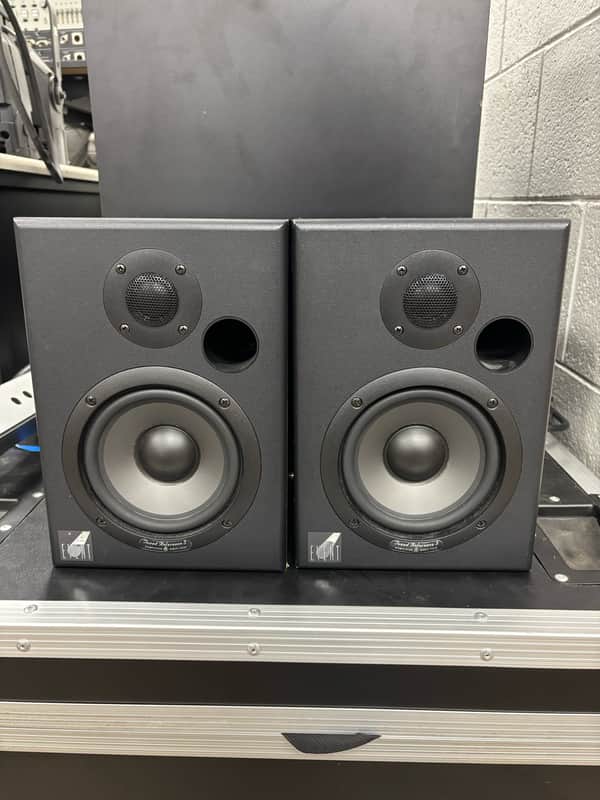 Pair of 2 Event Tuned Reference 5 TR5 Studio Monitors image 1