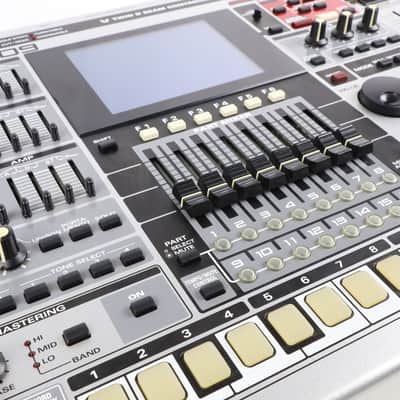 Roland MC-909 Sampling Groovebox Music Sampler Voltage Selectable W/DIMM 256MB image 22