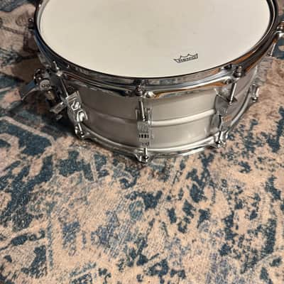 Ludwig LA654BM Acrolite 6.5x14" 10-Lug Aluminum Snare Drum with P86C Strainer 2023 - Present - Brushed Aluminum image 11