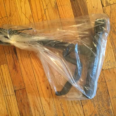 Guitar (Mandolin) Folding Stand-Lightweight-Adjustable-Portable-Home or Studio! image 7