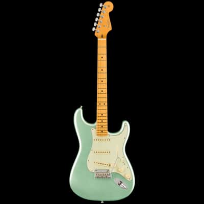Fender American Professional II Stratocaster Maple Board Mystic Surf Green US210099813-US210100502 image 3