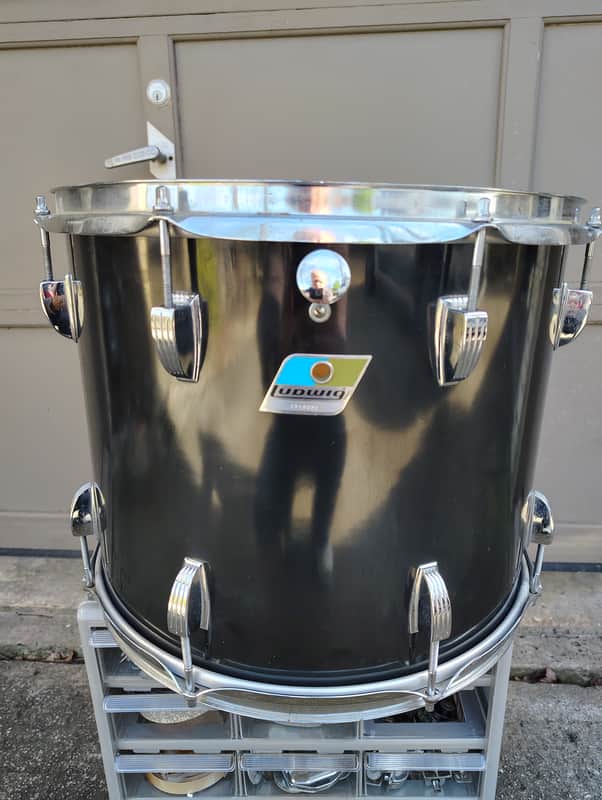 Ludwig 15"(Diameter)x12" (Depth) 3 ply with Inner Rings Tom 1970's - Black Wrap image 1