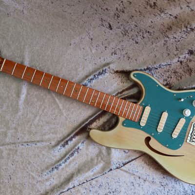 GB Liuteria Traditional Strato semi hollow green image 3