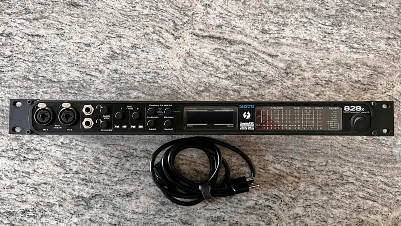 MOTU 828x Thunderbolt / USB 2.0 Audio Interface | Reverb