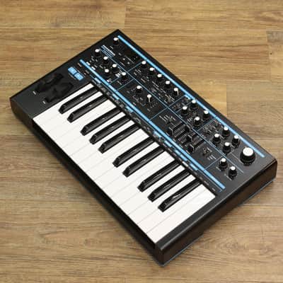 NOVATION Bass Station 2 [DB94317044509] (02/13)