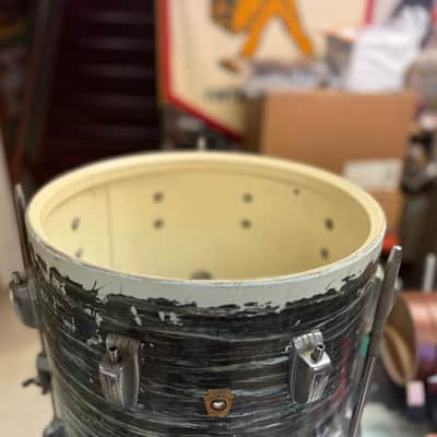 1960s Ludwig 14x14 Floor Tom in Oyster Blue Pearl image 6