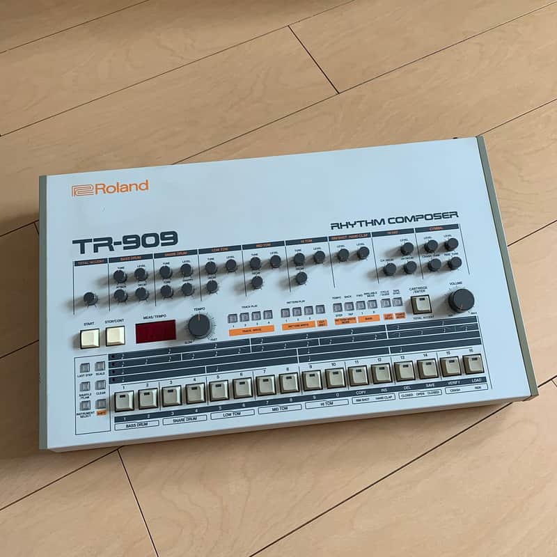 Roland TR-909 Rhythm Composer image 1