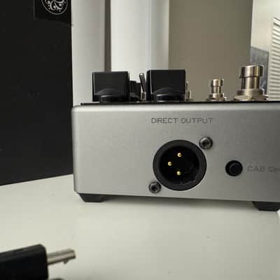 W/Aux - Darkglass Electronics Microtubes B7K Ultra V2 Bass Preamp
