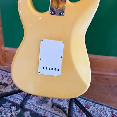 Fender American Vintage '62 Stratocaster 1985 - 1989 - Vintage White image 4