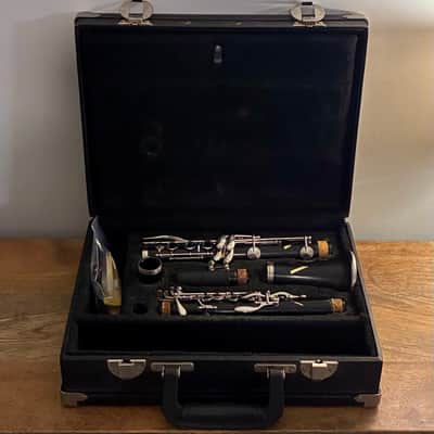 Vito LeBlanc V40 Clarinet | Case | Mouthpiece | Supplies | Recent Service image 1
