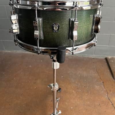 Ludwig Classic Oak 6.5x14" Snare Drum in Green Burst image 5