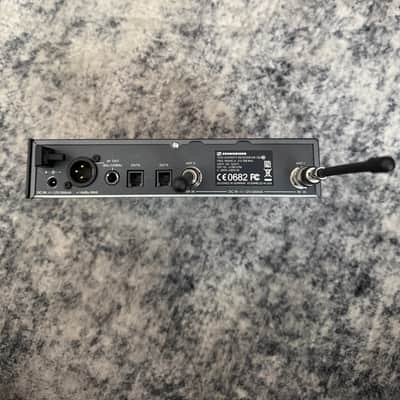 Sennheiser Ew 100 G3 with TWO body packs image 3