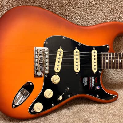 Fender Limited Edition American Performer Timber Stratocaster Honey Burst w/ Gig Bag image 1