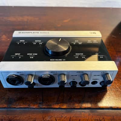 Native Instruments Komplete Audio 6 USB Audio Interface 2010s - Black/Silver image 4