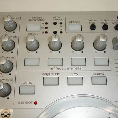 Vestax VCI-100 USB MIDI DJ Controller image 6