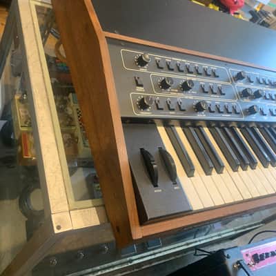 Sequential Prophet T8 76-Key 8-Voice Polyphonic Synthesizer 1983 - 1986 - Black with Wood Sides image 4