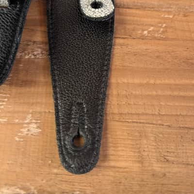 Levy's Guitar Strap 2.5" 2 Sided Black, White Crackle Great Condition image 3
