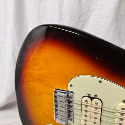 Fender Stratocaster HSS Guitar - Upgraded Electronics / Pickups - MIM Mexico 2004 - 3-Color Sunburst / Maple neck image 3