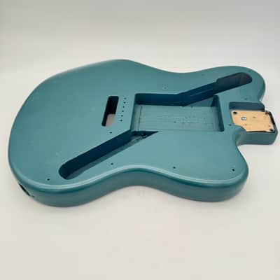 Fernandes Native Body Relic Metallic Blue BB6275 image 2