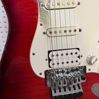 Fender Stratocaster MIJ 1992-1993 - Red Made in Japan Original Contour Body w/Synchronized Tremolo image 4