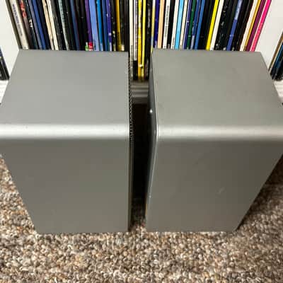 Vintage Realistic Minimus-7 Silver Bookshelf Speaker Pair Radio Shack TESTED ✅ image 9