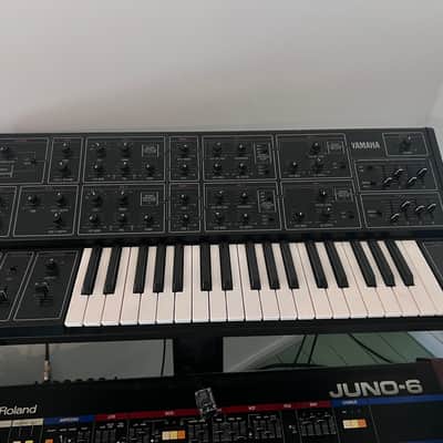 Yamaha CS-15 Duophonic Synthesizer 1978 - 1982 - Black