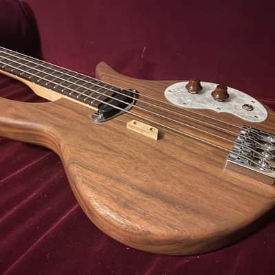Birdsong Short Bass 2013 Natural image 8