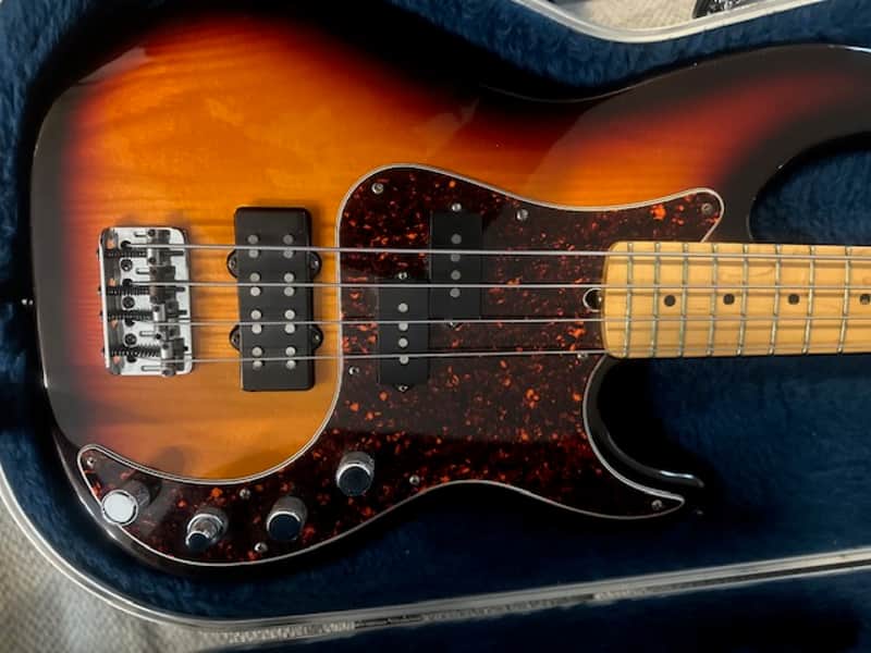 Fender American Deluxe Precision Bass 1995 - 3 Color Sunburst image 1