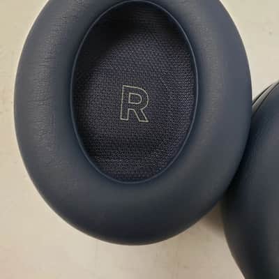 Bose QC35 Quiet Comfort image 4