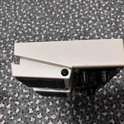 Boss DD-20 Giga Delay 2005 - Present - White image 6
