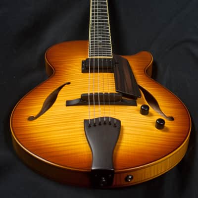 Sadowsky SS-15 Archtop Electric Guitar - Used image 10