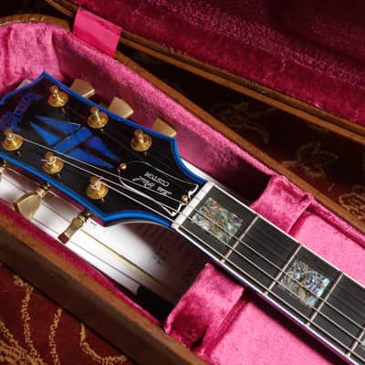 Gibson Custom Shop Les Paul Custom 2016 - Figured Blue Widow image 8