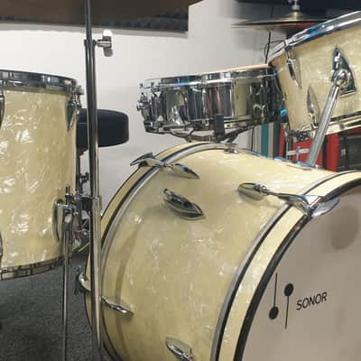 Sonor Teardrop 1960 - 1969 - White Marine Pearl image 3