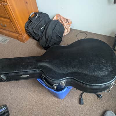 Taylor Deluxe Hardshell Dreadnought Case - Black image 3