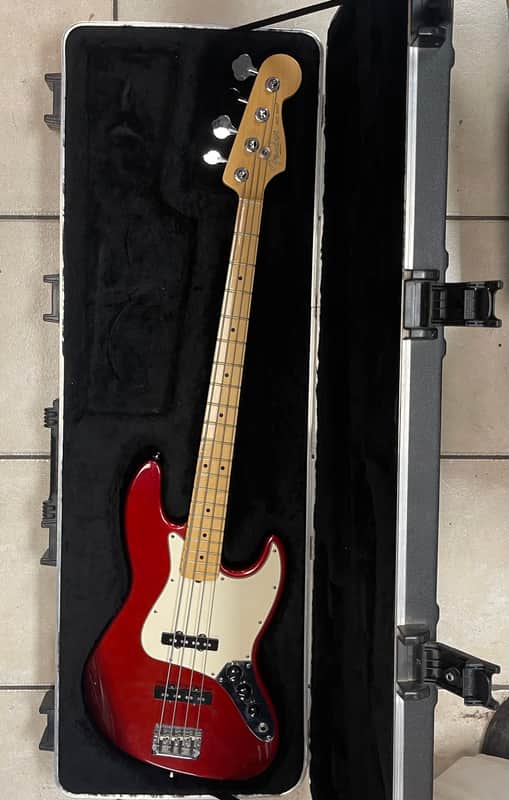 Fender American Standard Jazz Bass with Maple Fretboard