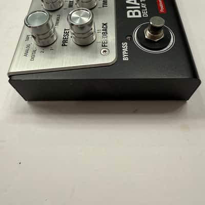 Positive Grid PDLT111 Bias Delay Twin Guitar Effect Pedal + Original Box & PSU image 4