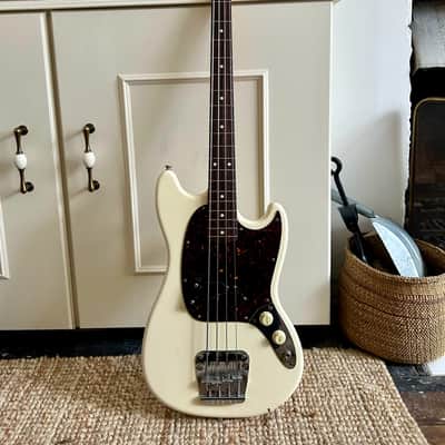 Fender Mustang Bass 2004 - Vintage White image 5