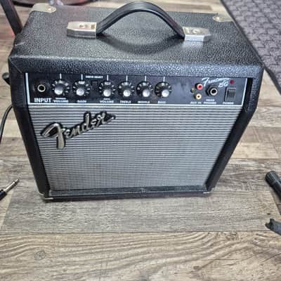 Fender Frontman 15G Series II 2-Channel 15-Watt 1x8" Guitar Practice Amp 2002 - 2010 - Black image 1
