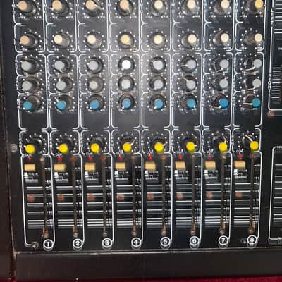 Studiomaster Powerhouse 300 8-2 300 + 300W 1999 image 6