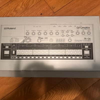Roland TR-06 Drumatix 2020 - Present - Silver image 2