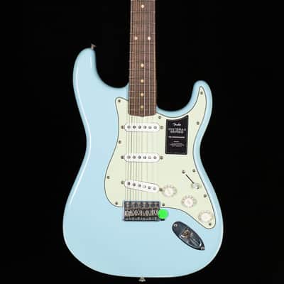 Fender Limited Edition Vintera II Road Worn '60s Stratocaster Sonic Blue (864) image 3