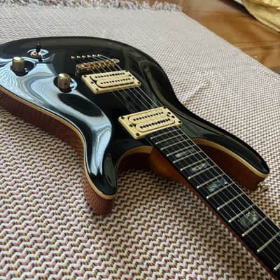 Carvin USA California Carved Top CT4 with Case - Black (now Kiesel) image 4