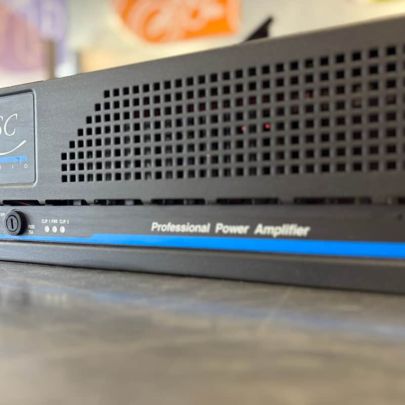 Ann e 2000 QSC Usa850-s Noir