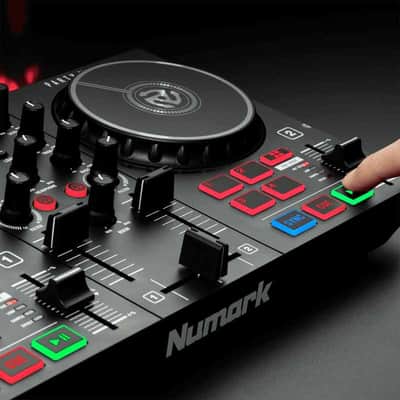 Numark PARTYMIX2 Contrôleur 2 voies avec système Light intégré, streaming image 9