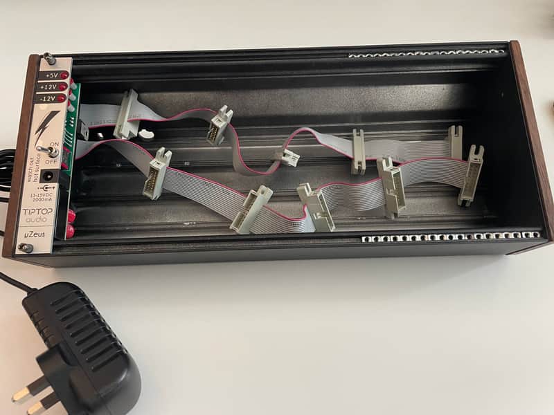 Moog 60hp Eurorack Skiff Case with TipTop Uzeus Power - Black and wood image 1