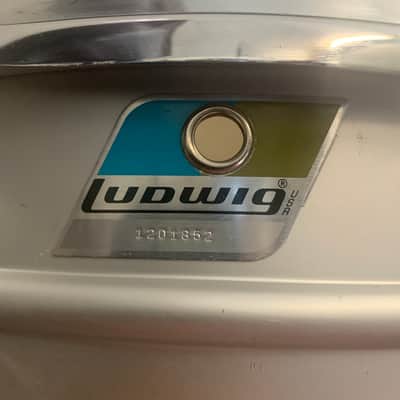 Ludwig No. 404 Acrolite 5x14" 8-Lug Aluminum Snare Drum with Pointed Blue/Olive Badge 1969 - 1979 - Matte Aluminum image 2